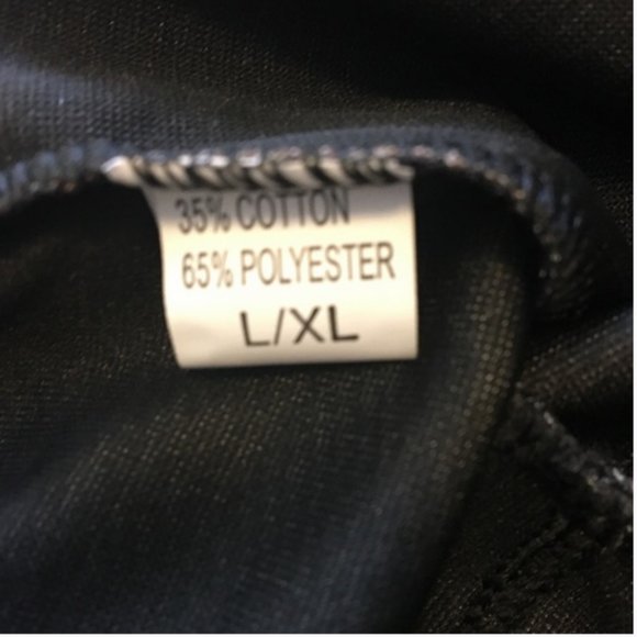 Camo Leggings with Gold Zipper Pockets - Picture 3 of 3